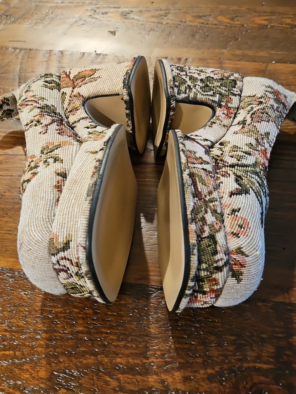 Nwob Tapestry Floral Platform Heels in Cream & Brown Like New